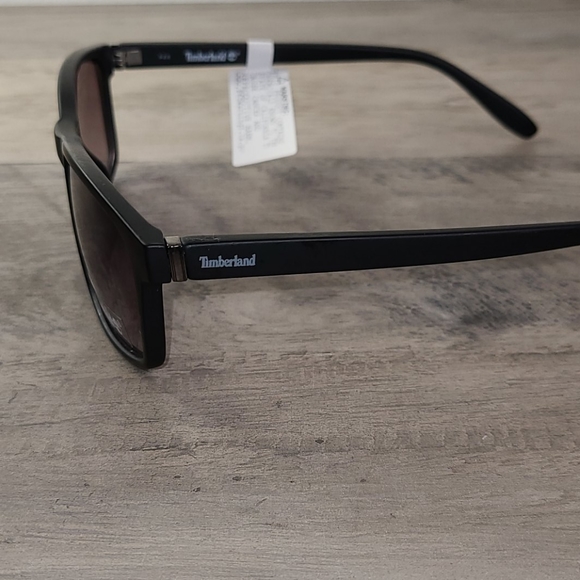 ⏰❗Timberland Sunglasses - Picture 2 of 5